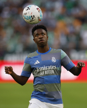 '음바페 2배' 주급 10억 내놔라...'국민 밉상' 비니시우스, 미친 요구→레알 절대 수용 불가