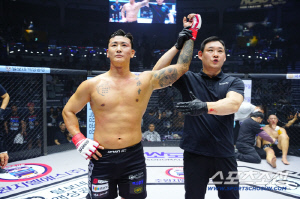 '챔피언' 김태인, 일본 최대 단체 헤비급도 정복할까. 일본에서 먼저 러브콜