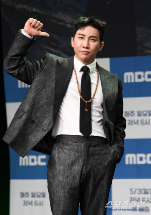 '최우수산' 유세윤 "프로그램 부제는 '유재석이 필요한 이유'…산이 유재석"