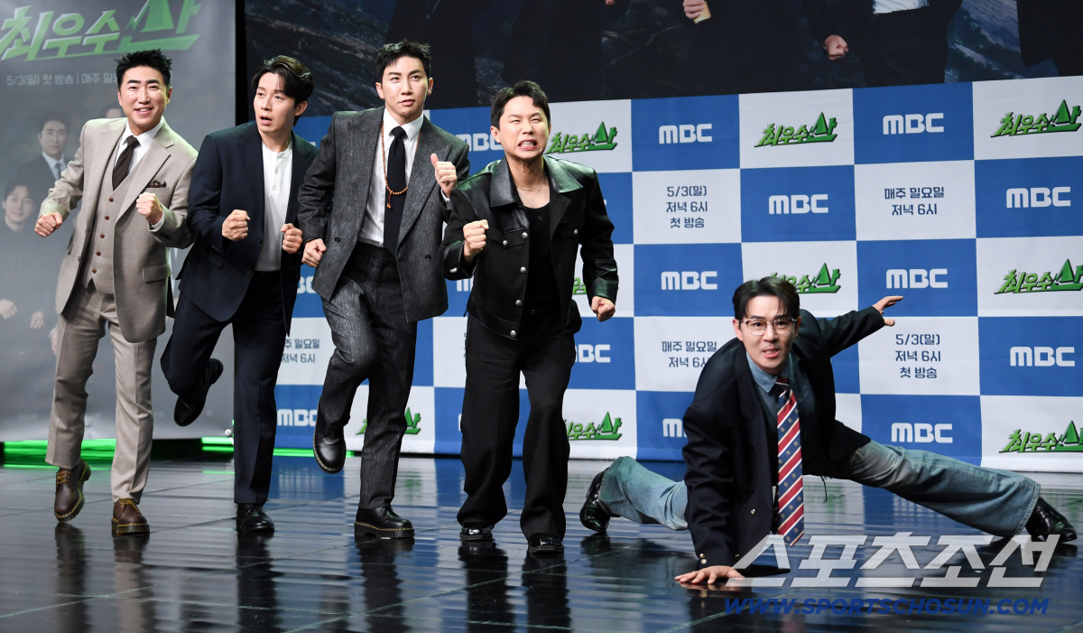 MBC 새 예능 '최우수산' 제작발표회가 28일 서울 마포구 상암동 MBC 골든마우스홀에서 열렸다. 유세윤, 허경환, 장동민, 양세형, 붐이 포토타임을 갖고 있다. 상암동=박재만 기자 pjm@sportschosun.com/2026.04.28/