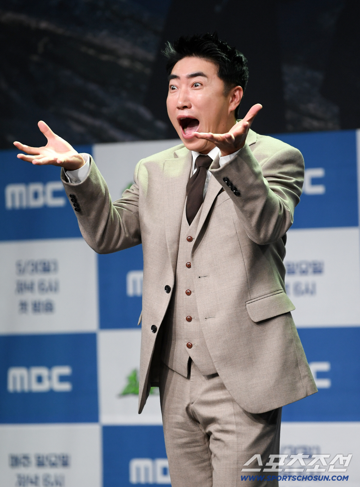 MBC 새 예능 '최우수산' 제작발표회가 28일 서울 마포구 상암동 MBC 골든마우스홀에서 열렸다. 장동민이 포토타임을 갖고 있다. 상암동=박재만 기자 pjm@sportschosun.com/2026.04.28/