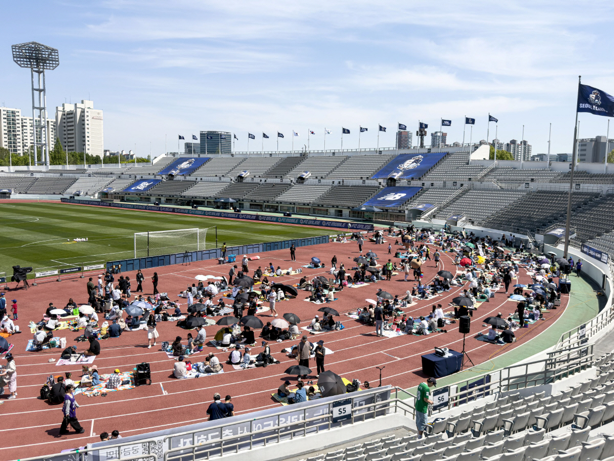 서울 이랜드, 레울파크를 동심으로 물들이다! 450여명의 어린이와 함께 한 사생대회 '성황리 마무리'