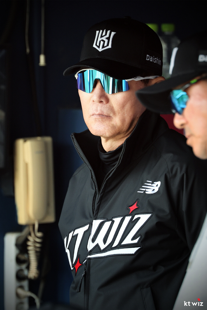 미리 보는 한국시리즈라고? "LG가 방패라니" 코웃음친 사령탑…"맨날 마이너스만 계산했는데" [포커스]