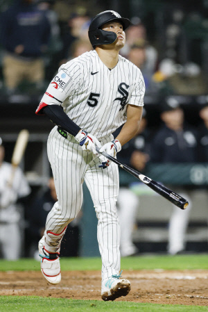 시카코가 긁은 로또 초대박인가...'500억 굴욕 계약' 일본 거포, 이대로 가면 억만장자 된다