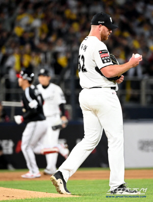 수원 '침묵' 깨뜨린 WBC 영웅의 한방…'몸쪽 꽉찼는데' 9일만의 홈런포 가동 [수원현장]