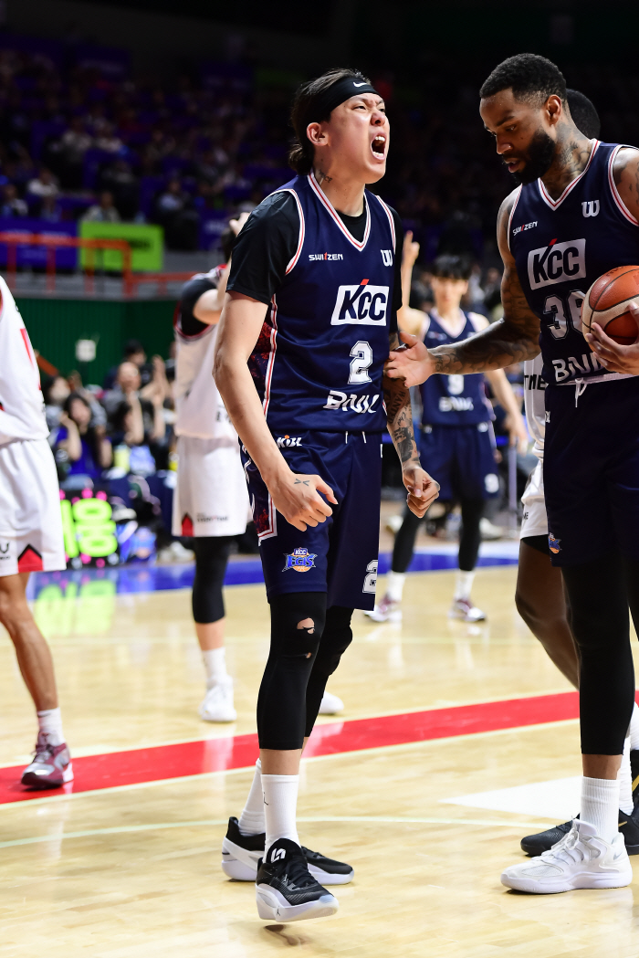 [4강PO리뷰] '1승남았다' KCC, 정관장에 재복수전 성공했다…접전 끝에 83-79 승리, 2승1패 다시 리드
