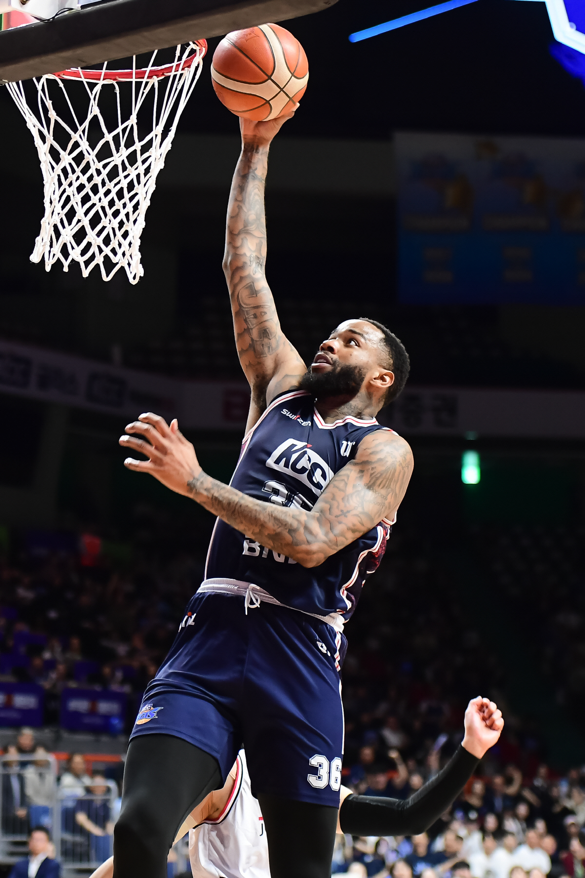 [4강PO리뷰] '1승남았다' KCC, 정관장에 재복수전 성공했다…접전 끝에 83-79 승리, 2승1패 다시 리드