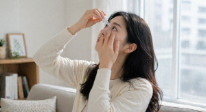 미세먼지·꽃가루에 결막염 주의보…방치 땐 각막 손상·시력 저하