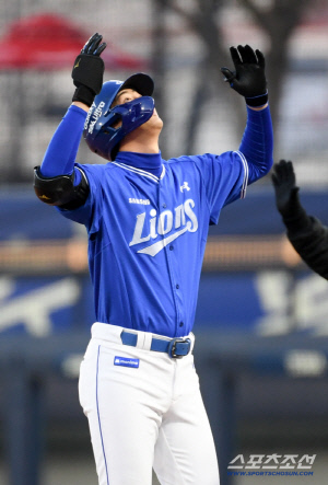 "지금이 바닥, 더 나빠질 건 없다" 거대한 빈자리가 메워진다...구자욱 김영웅 복귀 시동...어둠 뚫고 새벽으로…