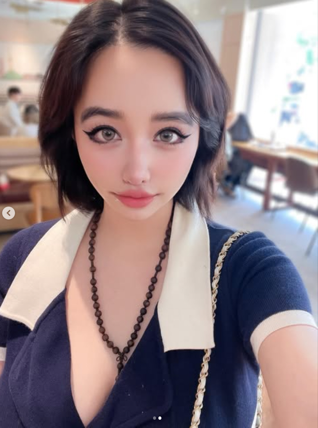 '활동중단' 박봄, 비타민D 채우고 한층 편안해진 표정 "햇살 받으며♥"