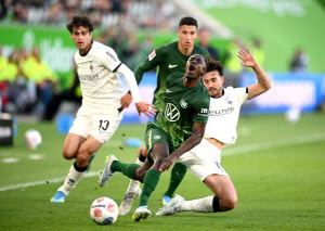 [오피셜] '韓 최초 혼혈' 카스트로프, 최악의 시즌 아웃...거친 백태클→퇴장→3경기 출전 정지 중징계 '월드컵 갈 수 있을까'