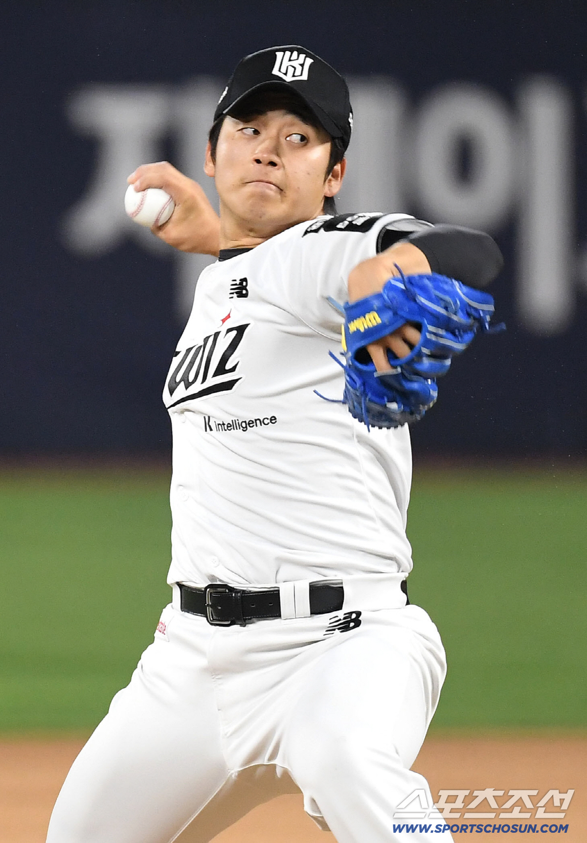 18일 수원 케이티위즈파크에서 열린 KT와 키움의 경기. 투구하고 있는 KT 박영현. 수원=송정헌 기자 songs@sportschosun.com/2026.04.18/