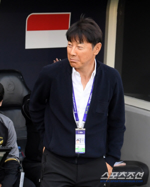 [단독]신태용 감독 "인도네시아 7인제 대표팀 감독 부임설 사실 아냐...선수단 돕는 자문 역할"