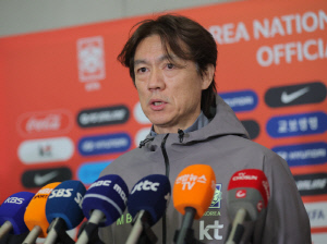 [공식발표]"초대박!" '홍명보호' 최소 185억 '거액' 확보…FIFA, 2026년 북중미월드컵 '지원금' 인상 확정