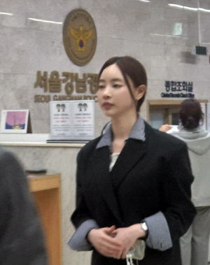 "억울하다" 양정원, 사기혐의 7시간 조사 끝 '묵묵부답' 귀가