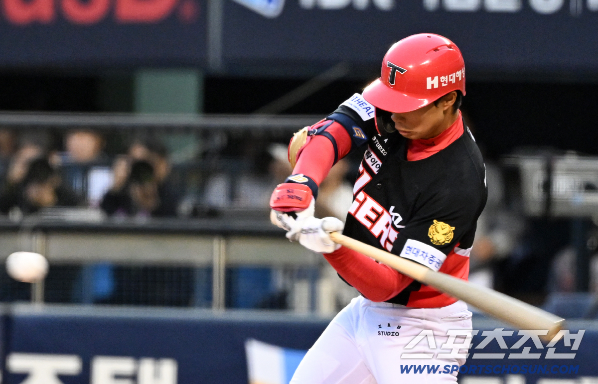 18일 잠실구장에서 열린 두산과 KIA의 경기. KIA 박재현이 타격을 하고 있다. 잠실=박재만 기자 pjm@sportschosun.com/2026.04.18/