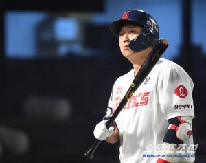 대타로 나와도 삼진, 한동희를 어찌할꼬 [부산 현장]