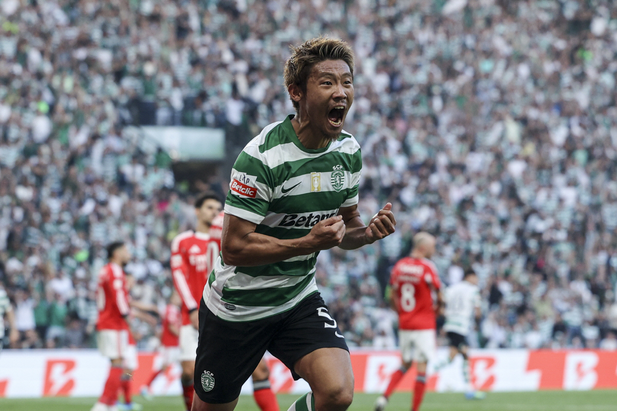 '일본 국대 다 데려와!' EPL 구단 파격 행보...日 최강 스트라이커+중미 영입 시도