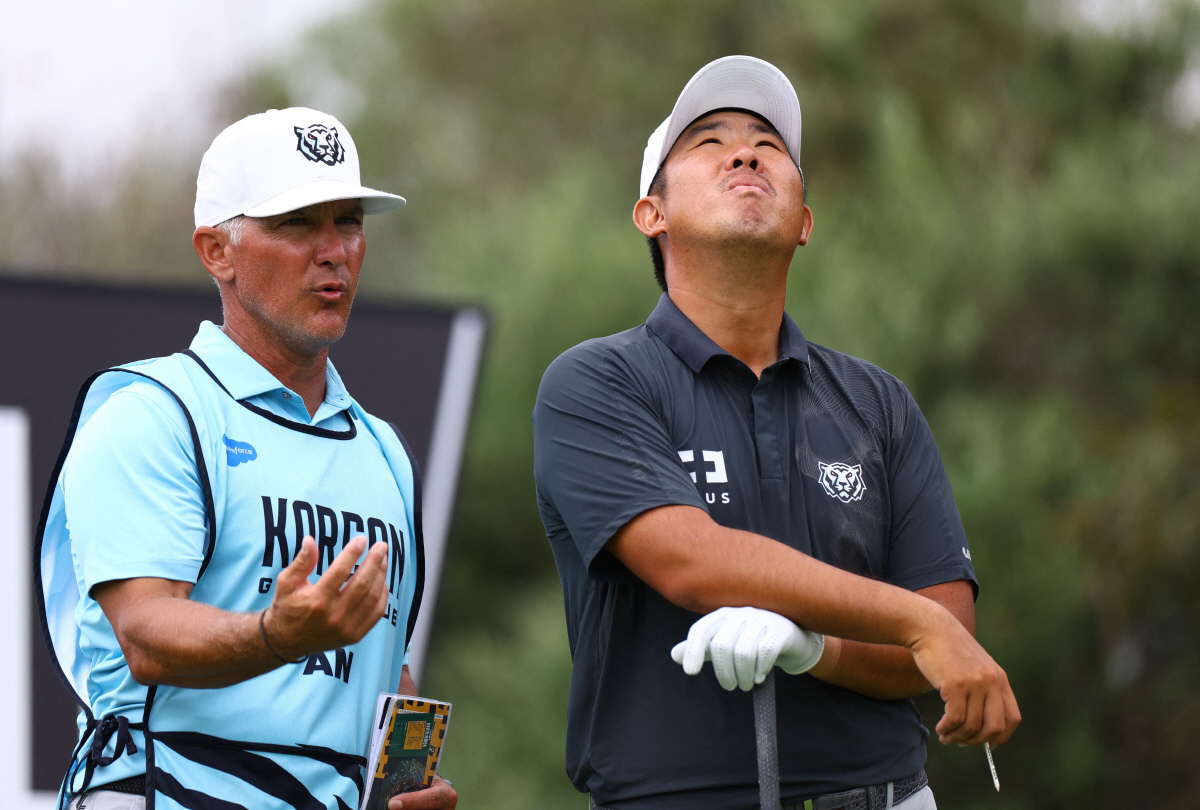 Golf - LIV Golf - South Africa - The Club at Steyn City, Midrand, South Africa - March 21, 2026 Korean Golf Club's An Byeong-hun reacts during the third round REUTERS/Siphiwe Sibeko