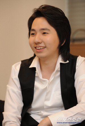 임형주 '152억 건물' 진흙탕 싸움…"3년째 8억 못 받아" vs "우린 원청업체 아냐"