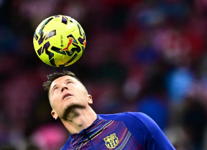 '韓 축구 차기 9번' 오현규 초비상, 손흥민 뒤이을 'EPL 빅클럽' 이적 가능성 물거품 되나...하필 경쟁자가 'SON도 범접 불가' 월드클래스 공격수