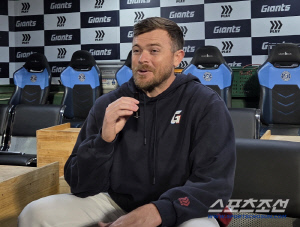 롯데 비슬리 "머리에 열정이 너무 가득해서 참을 수가 없어" [부산 현장]