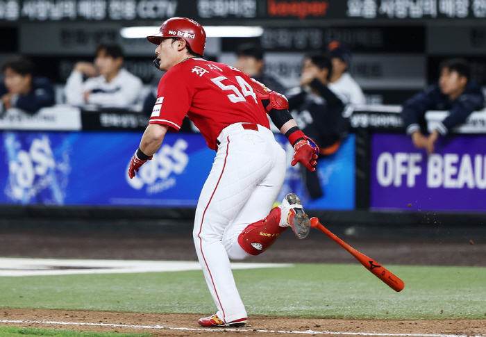 최지훈 기습 번트 나비 효과, 한화 충격적 14실점 자멸[승부처]