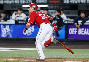 최지훈 기습 번트 나비 효과, 한화 충격적 14실점 자멸[대전 승부처]