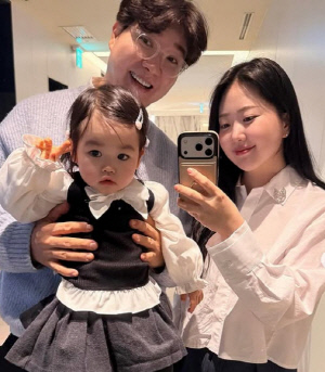 박수홍♥김다예, 자식농사 대박...유튜브 광고 수입 폭주 "9주 밀렸다"