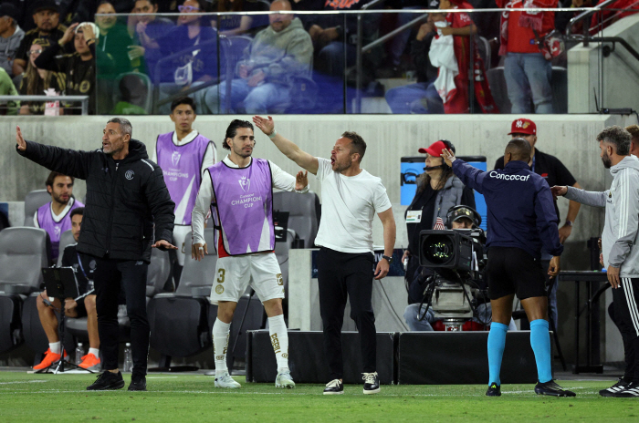 '토나오는' 손흥민 살인일정, 이러다 쓰러질라…도스 산토스 LA FC 감독 분노, "일정 짠 MLS 천재 한번 만나보고 싶다"