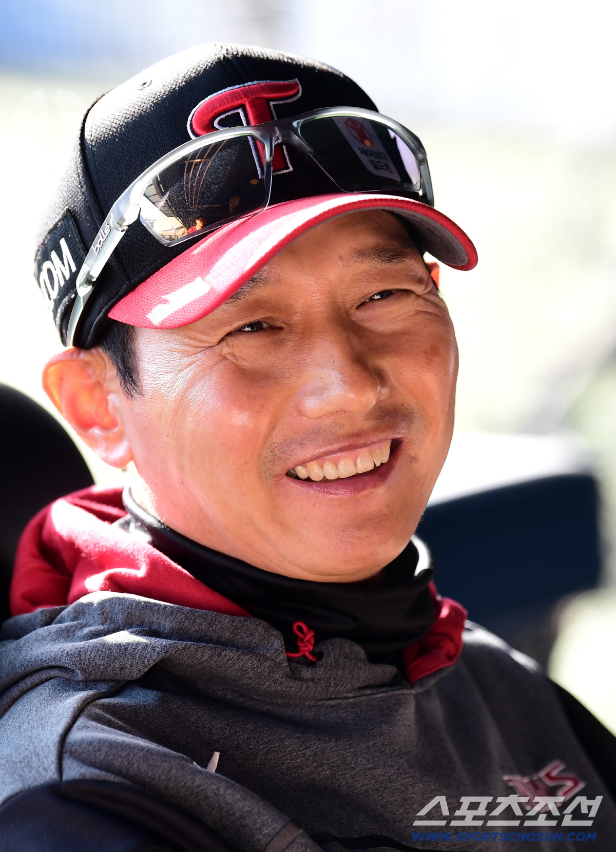 24일 잠실야구장에서 열린 LG와 두산의 경기. 기자들 질문에 답하고 있는 LG 염경엽 감독. 잠실=송정헌 기자 songs@sportschosun.com/2026.04.24/