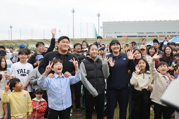 "어린이날, 국대 언니오빠 보러 진천선수촌 가볼까" 대한체육회,올해도 대국민 개방X무료 프로그램 운영[오피셜]