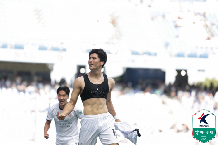 시즌 1호 태하드라마, 동해안 더비에서 개봉! '조상혁 95분 극장골' 포항, 울산전 1-0 극적 승리[K리그1 리뷰]