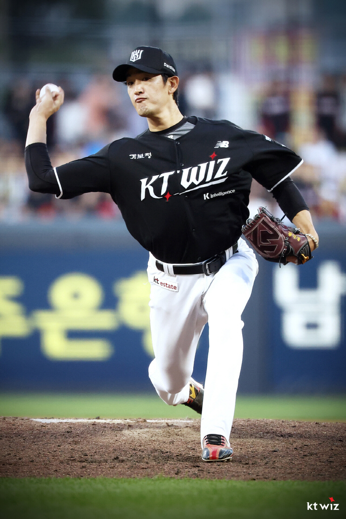 "12K 봤지?" 우리가 아는 그 '국대 에이스'의 귀환…사령탑의 냉정한 시선 "요즘 같은때 살아남으려면…" [포커스]