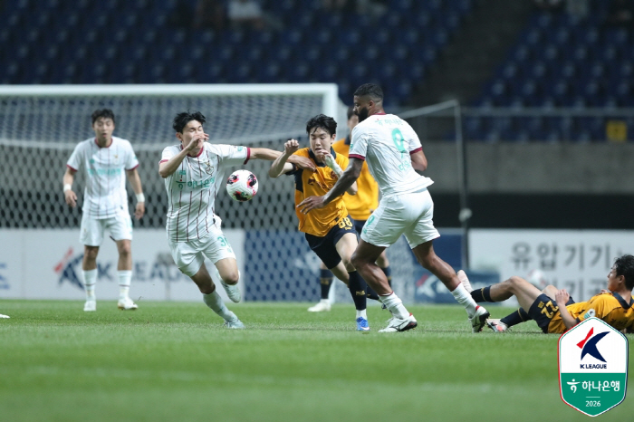 '2경기 9골' 폭발! 혈 뚫린 대전, 못 막습니다...광주전 5-0 승리...K리그1 6경기 원정팀 전승 진기록[K리그1 종합리뷰]