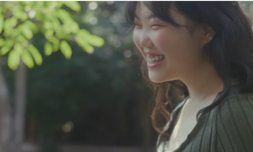 [악뮤 '기쁨, 슬픔, 아름다운 마음' 뮤비 캡처. 재판매 및 DB 금지]