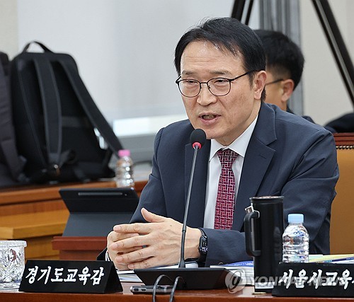 (서울=연합뉴스) 류영석 기자 = 임태희 경기도 교육감이 30일 국회 교육위원회에서 열린 종합감사에서 의원 질의에 답변하고 있다. 2025.10.30 ondol@yna.co.kr