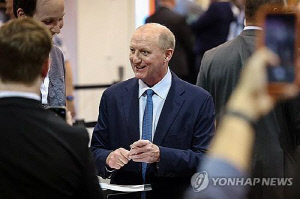 버핏 후계 버크셔 CEO "행동나설 시장 혼란 기회 찾아올 것"