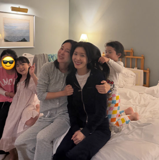 이지혜, 여행 중 '불화설' 서지영과 깜짝 조우…"내 찐친 서인영 아니고"