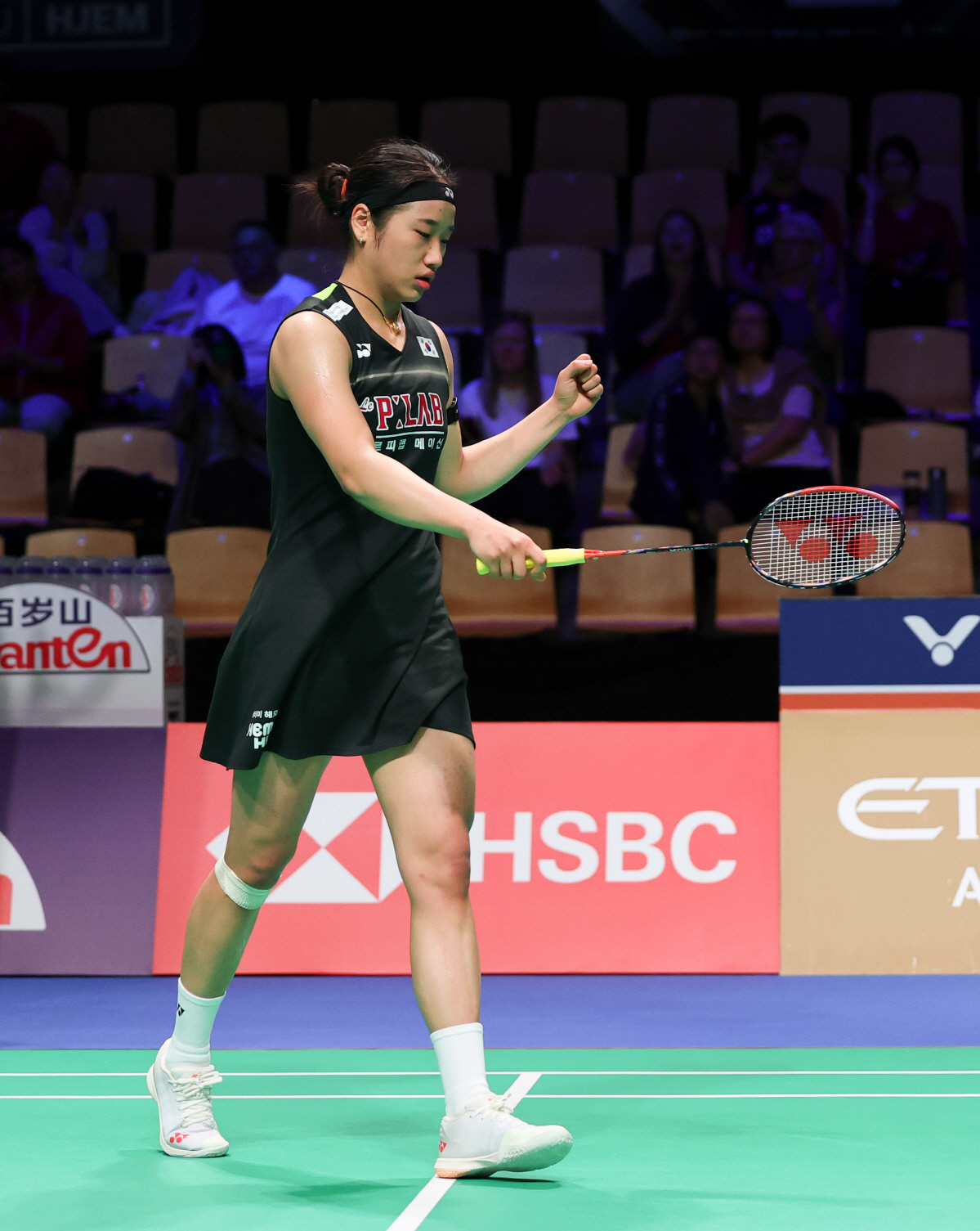 (260502) -- HORSENS, May 2, 2026 (Xinhua) -- An Se Young of South Korea reacts as she competes against Putri Kusuma Wardani of Indonesia in the singles match during the semifinal badminton match between Indonesia and South Korea at the BWF Uber Cup Finals in Horsens, Denmark, on May 2, 2026. (Xinhua/Wu Huiwo)