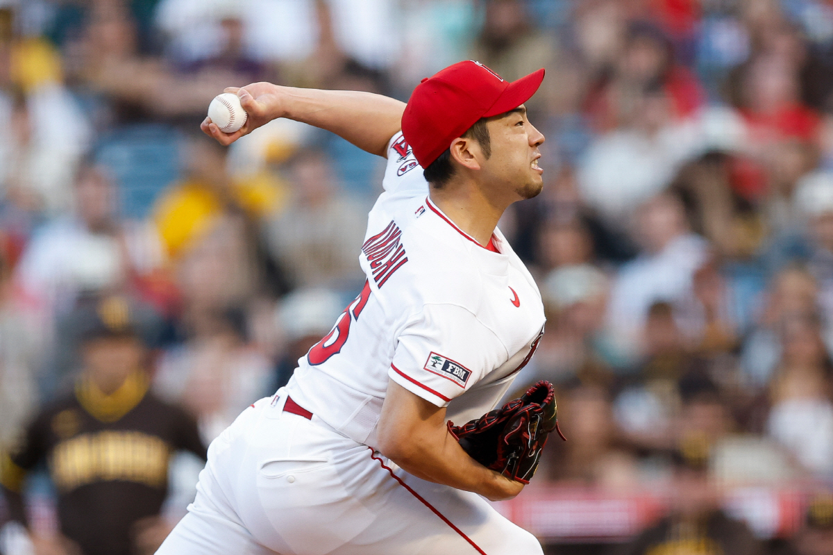 Los Angeles Angels starting pitcher Yusei Kikuchi (16) releases a pitch during the first inning of a baseball game against the San Diego Padres, Saturday, April 18, 2026, in Anaheim, Calif. (AP Photo/Caroline Brehman)