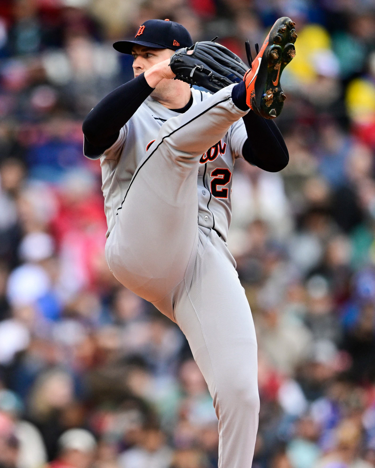 BOSTON, MASSACHUSETTS - APRIL 18: Tarik Skubal #29 of the Detroit Tigers pitches during the second inning against the Boston Red Sox at Fenway Park on April 18, 2026 in Boston, Massachusetts. Jaiden Tripi/Getty Images/AFP (Photo by Jaiden Tripi / GETTY IMAGES NORTH AMERICA / Getty Images via AFP)
