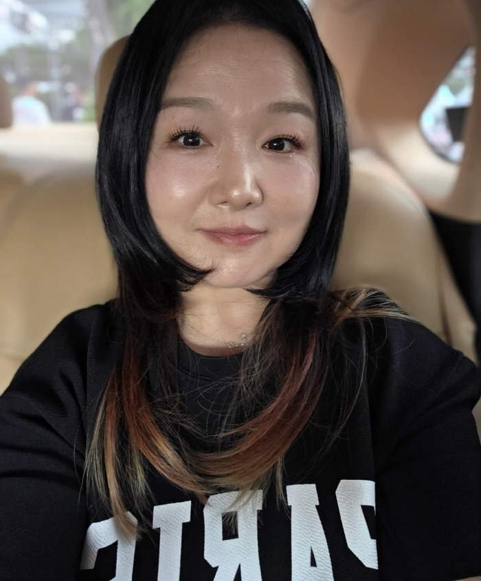 서영은, 눈물의 마지막 인사 “아버지 영면..잘 모셔드리고 오겠다”