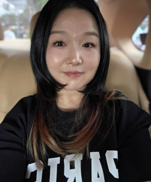 서영은, 눈물의 마지막 인사 “아버지 영면..잘 모셔드리고 오겠다”