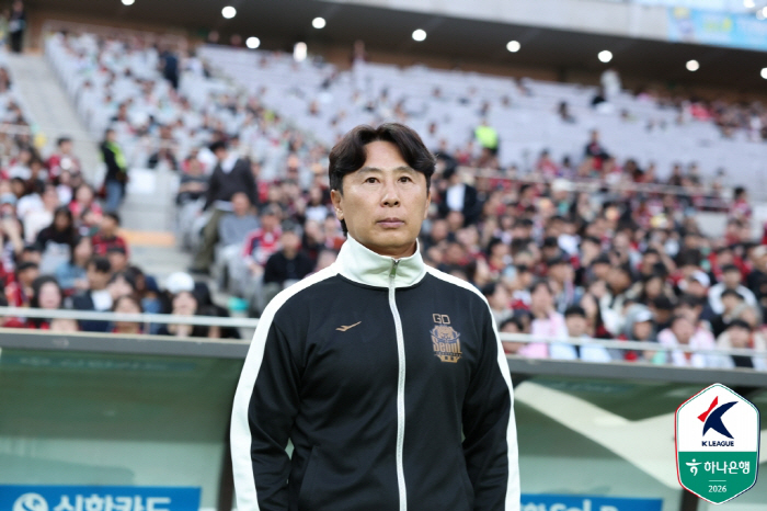 [현장인터뷰]김기동 감독 "레드카드 야잔, 잘 쉬다 와서 배로 열심히 해!"