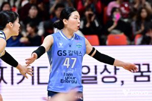 "타팀 유혹 넘어갈뻔" 우승 리베로 → FA → 또다시 '친정팀' 택한 이유 "전체 1픽 9년 원클럽맨 자부심 있다" [인터뷰]