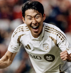 우승하려고 '손흥민 선발 제외'까지 감행, LAFC 감독 또 작심 결단 "경쟁팀에게 '지옥의 구장' 정보 요청"