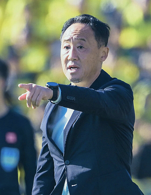 "고교 감독을 왜 뽑아" 파격적 혁신이 일궈낸 일본발 돌풍…K리그에선 정녕 '마치다'와 같은 팀이 나올 수 없는가