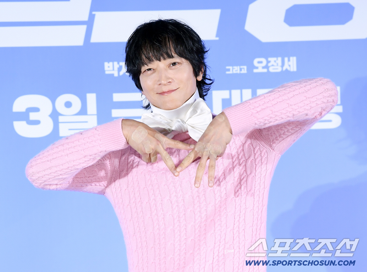 영화 '와일드씽' 제작보고회가 7일 오전 서울 자양동 롯데시네마에서 열렸다. 강동원이 포즈 취하고 있다. 정재근 기자 cjg@sportschosun.com/2026.5.7