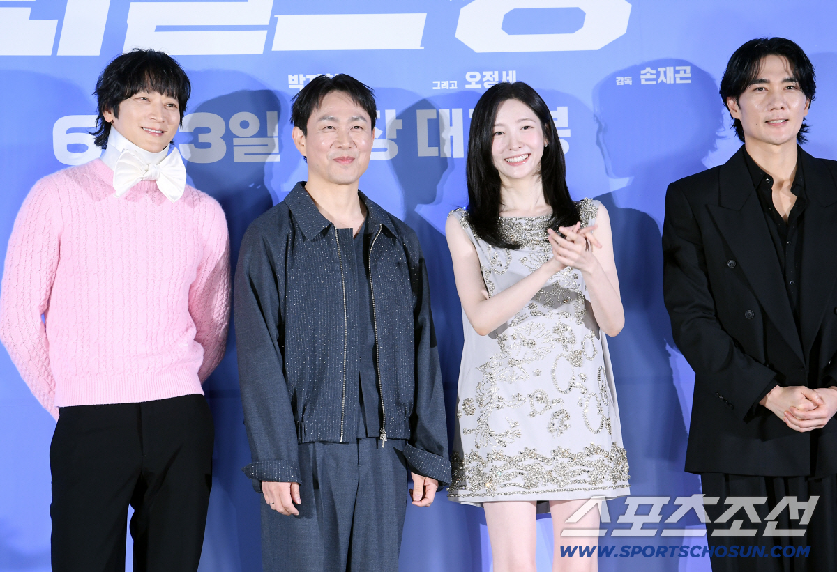 영화 '와일드씽' 제작보고회가 7일 오전 서울 자양동 롯데시네마에서 열렸다. 강동원, 오정세, 박지현, 엄태구가 포즈 취하고 있다. 정재근 기자 cjg@sportschosun.com/2026.5.7